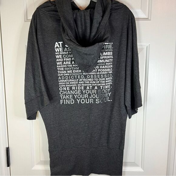 Soul Cycle Pull Over Hooded Sweatshirt Size Medium Comfy Soft Athleisure - Picture 4 of 5